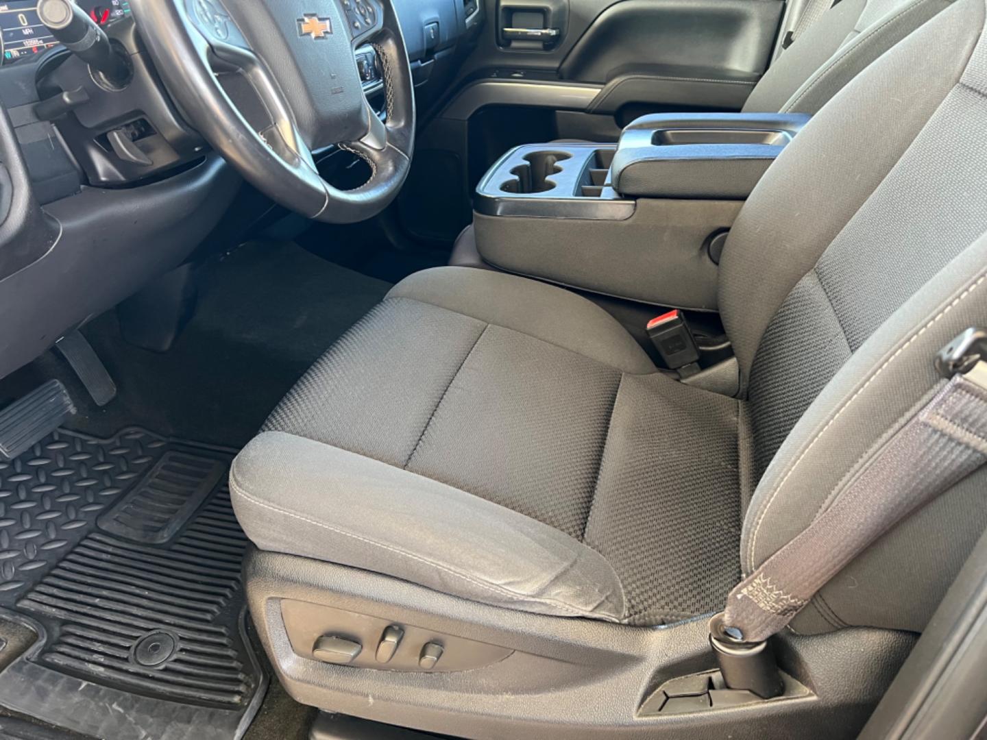 2015 Charcoal /Black Chevrolet Silverado 1500 LT (3GCPCREC1FG) with an 5.3L V8 engine, 6-Speed Automatic transmission, located at 4520 Airline Hwy, Baton Rouge, LA, 70805, (225) 357-1497, 30.509325, -91.145432 - 2015 Chevy Crew Cab LT 153K Miles, 5.3 V8, Power Windows & Locks, Cold A/C, Tow Pkg. NO IN HOUSE FINANCING. FOR INFO PLEASE CONTACT JEFF AT 225 357-1497 CHECK OUT OUR A+ RATING WITH THE BETTER BUSINESS BUREAU WE HAVE BEEN A FAMILY OWNED AND OPERATED BUSINESS AT THE SAME LOCATION FOR OVER 45 YEARS. W - Photo#9